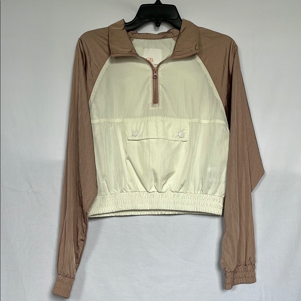 Gianni Bini Cream/Mauve half zip windbreaker - Picture 1 of 3